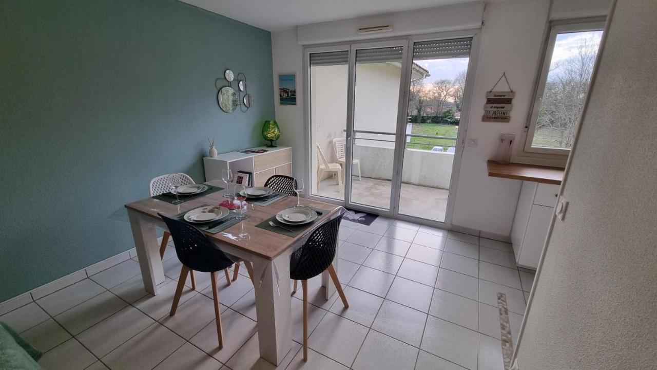 Beau T2 Bien Equipe Au Calme! ! Apartment Saint-Pierre-du-Mont  ภายนอก รูปภาพ